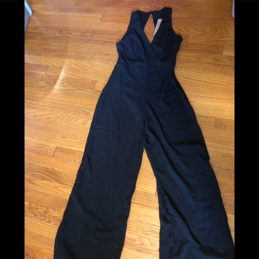 DO + BE: open back, jumpsuit, wise leg, nwt - Picture 3 of 5